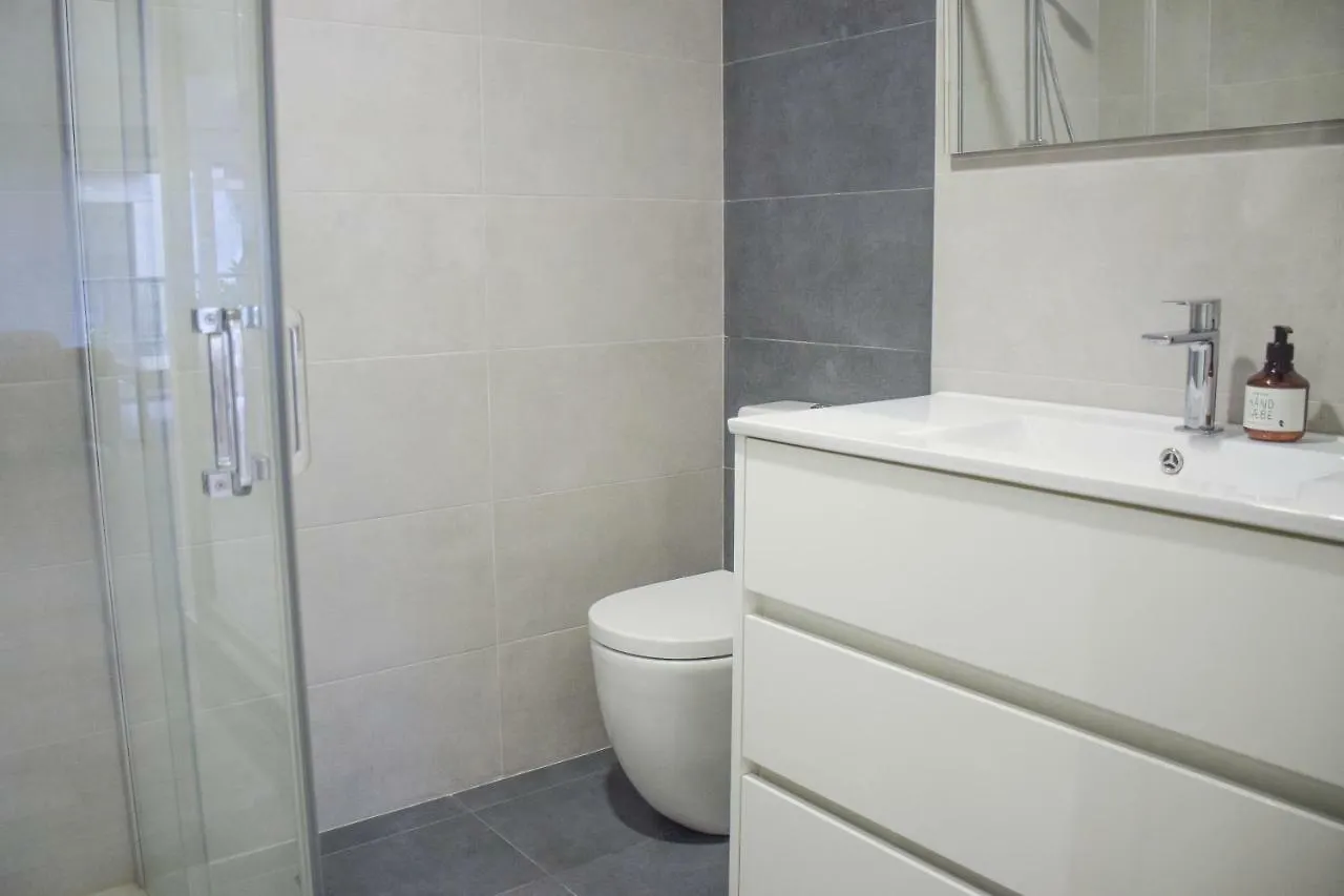 Modern & Spacious Apartment Near La Concha Bay Saint-Sébastien